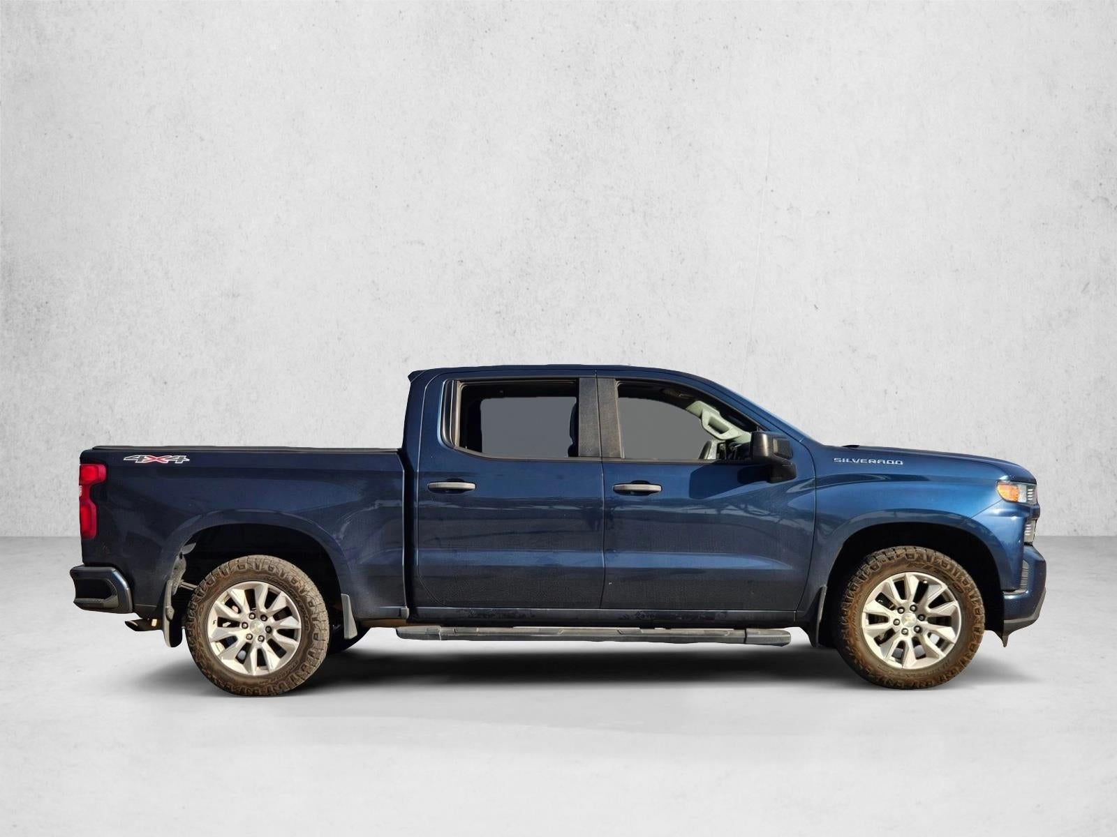 2020 Chevrolet Silverado 1500 Crew Cab Short Box 4-Wheel Drive Custom