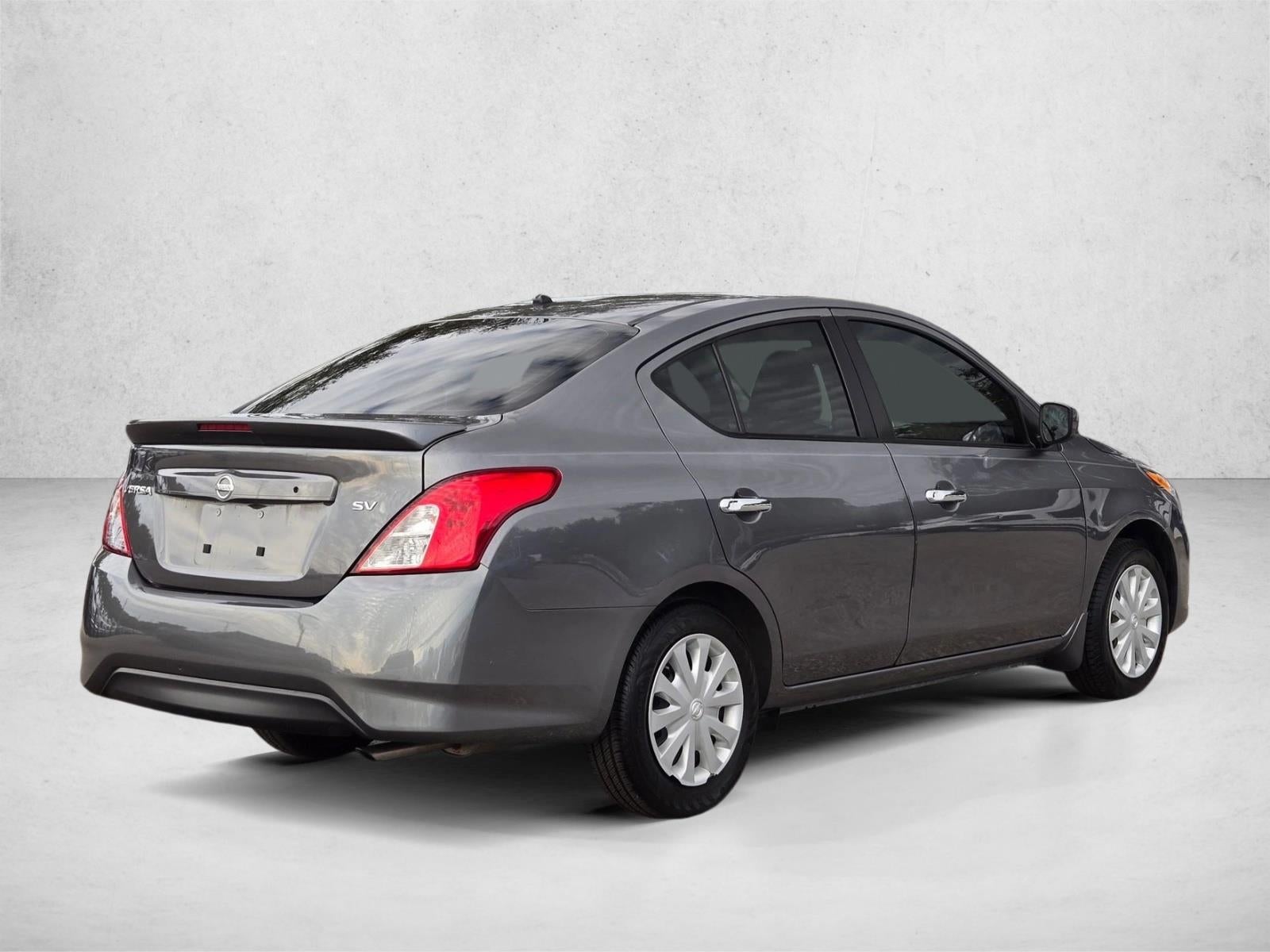 2017 Nissan Versa Sedan SV CVT