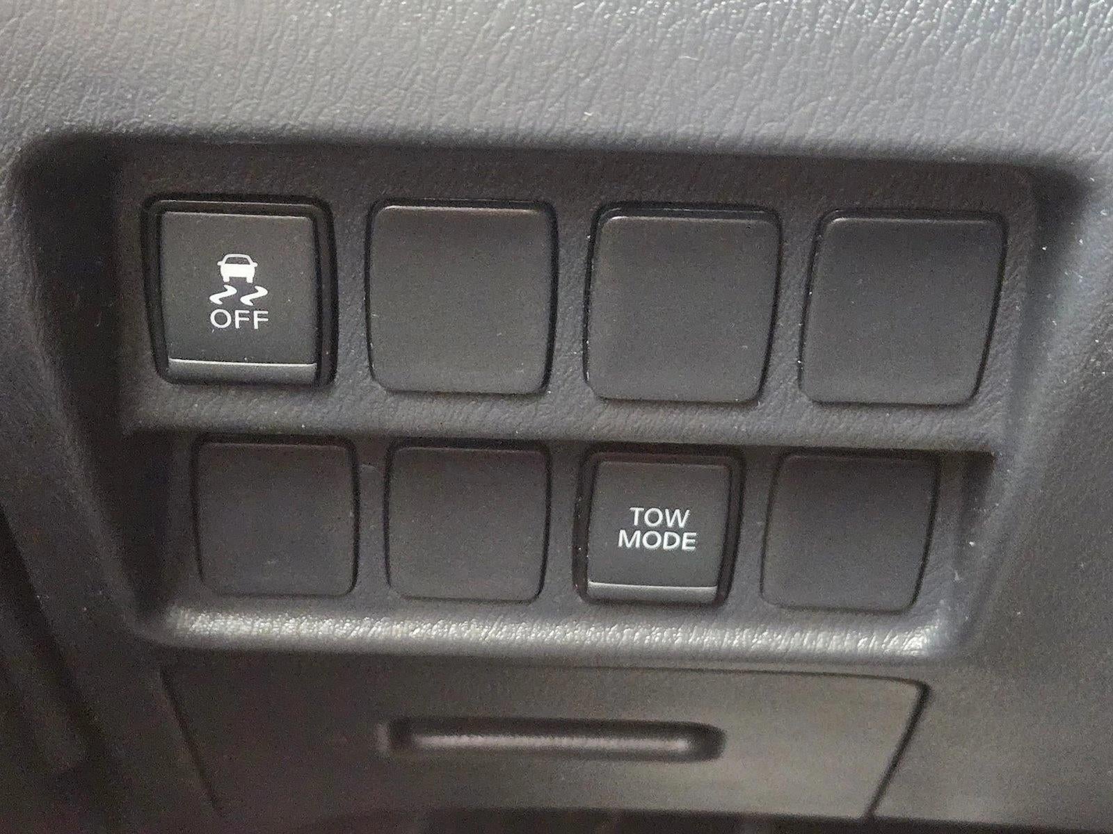 2018 Nissan Pathfinder FWD SV