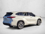 2021 Toyota Highlander XLE FWD (Natl)
