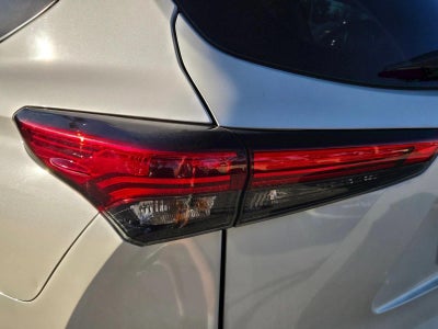 2021 Toyota Highlander XLE FWD (Natl)