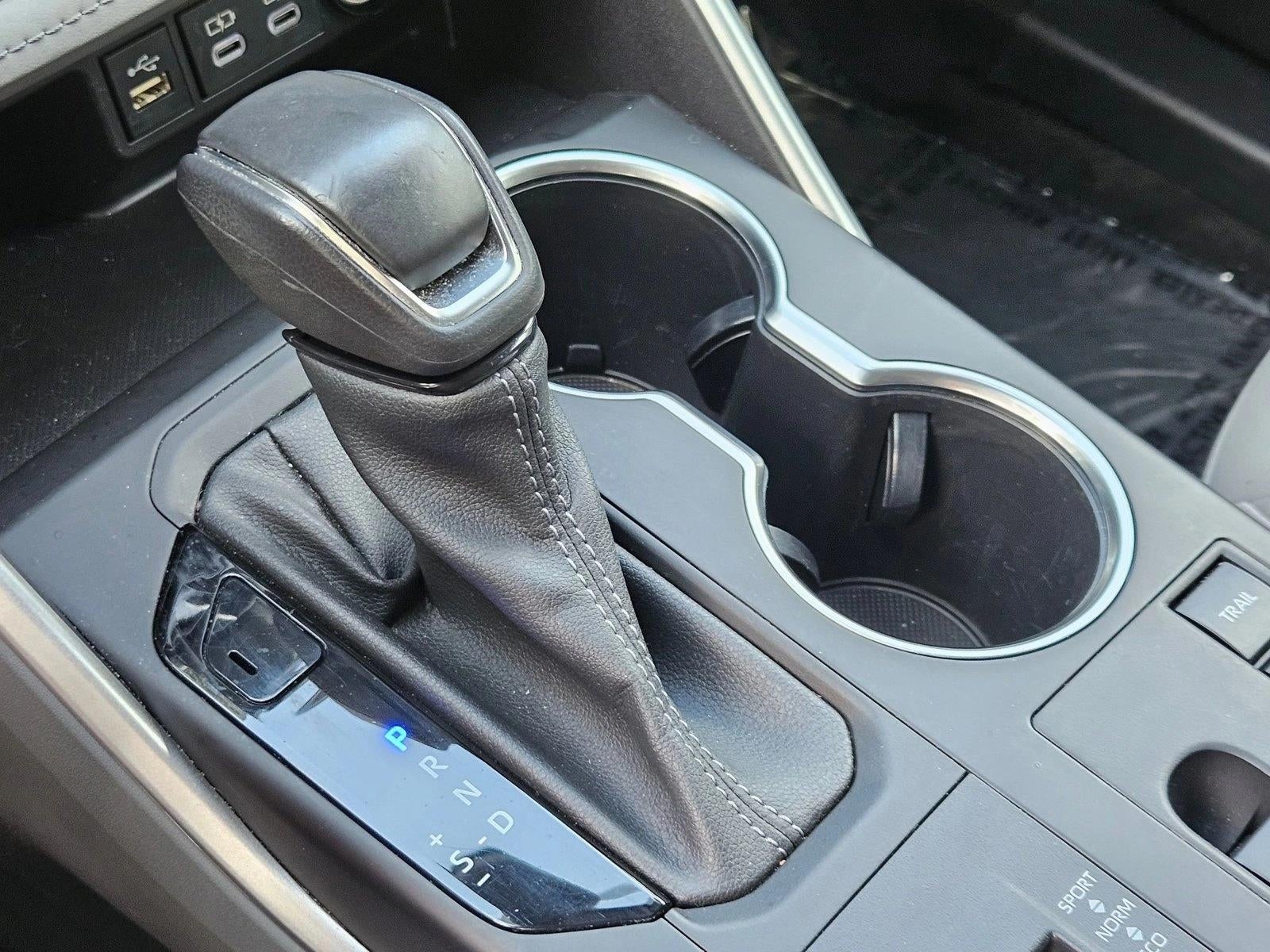 2023 Toyota Highlander Hybrid XLE AWD (Natl)