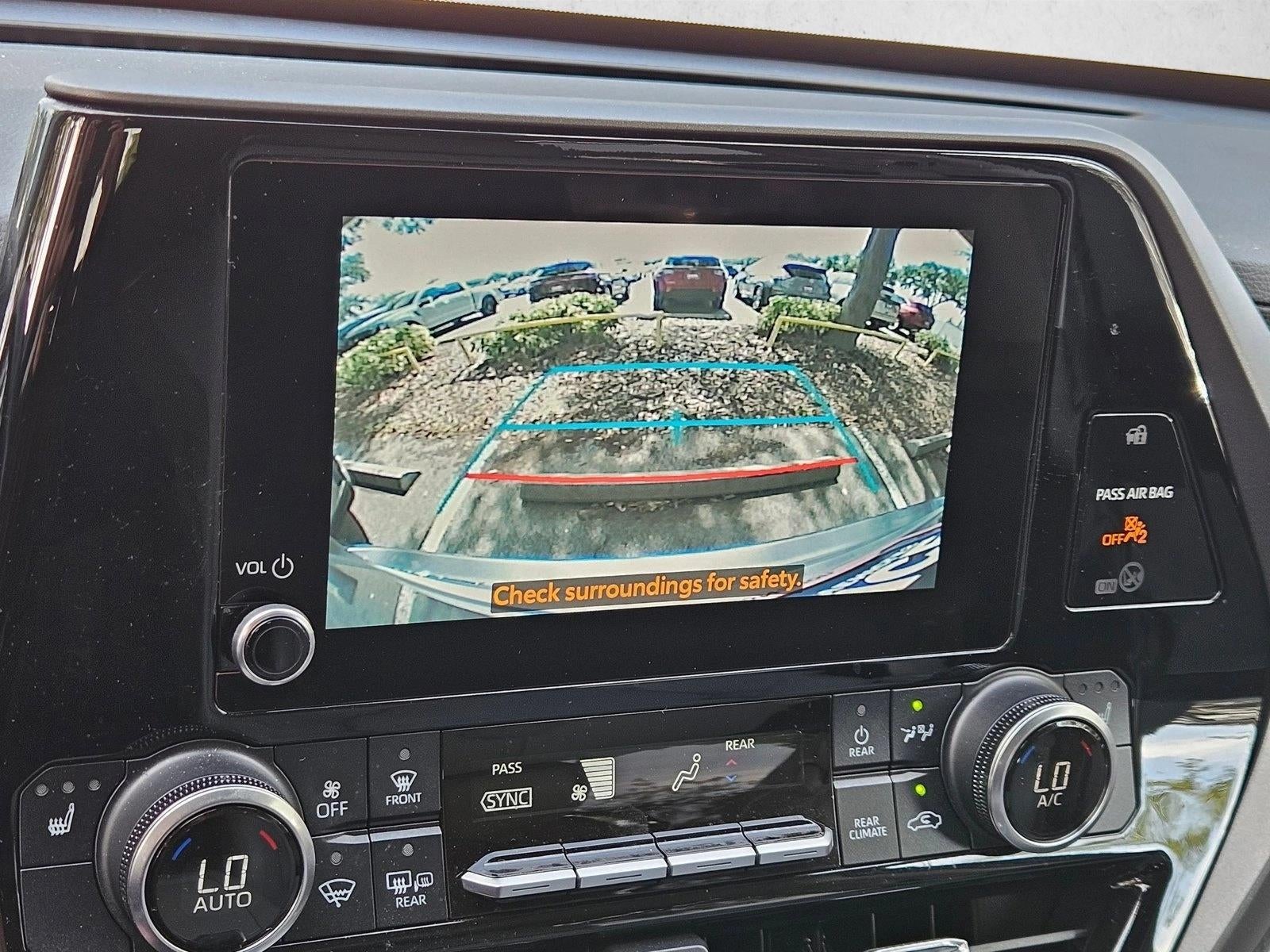 2023 Toyota Highlander Hybrid XLE AWD (Natl)