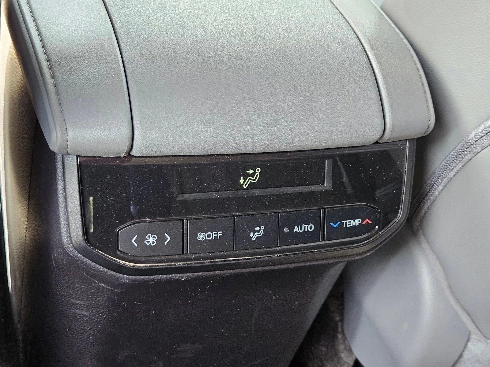2023 Toyota Highlander Hybrid XLE AWD (Natl)