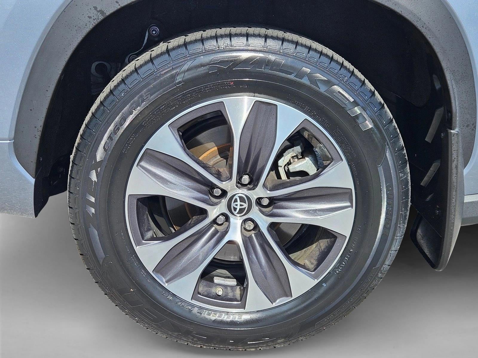 2023 Toyota Highlander Hybrid XLE AWD (Natl)
