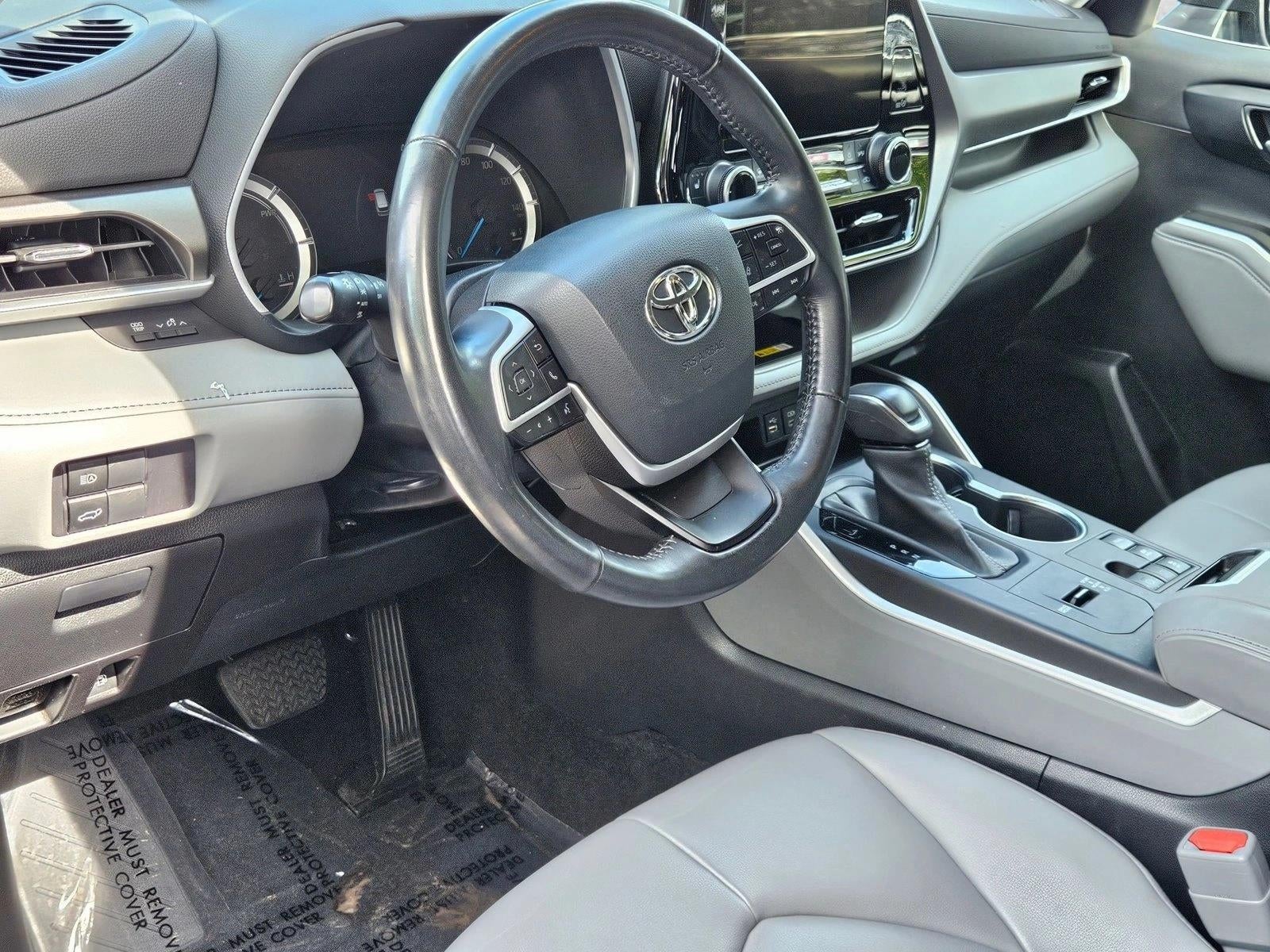 2023 Toyota Highlander Hybrid XLE AWD (Natl)