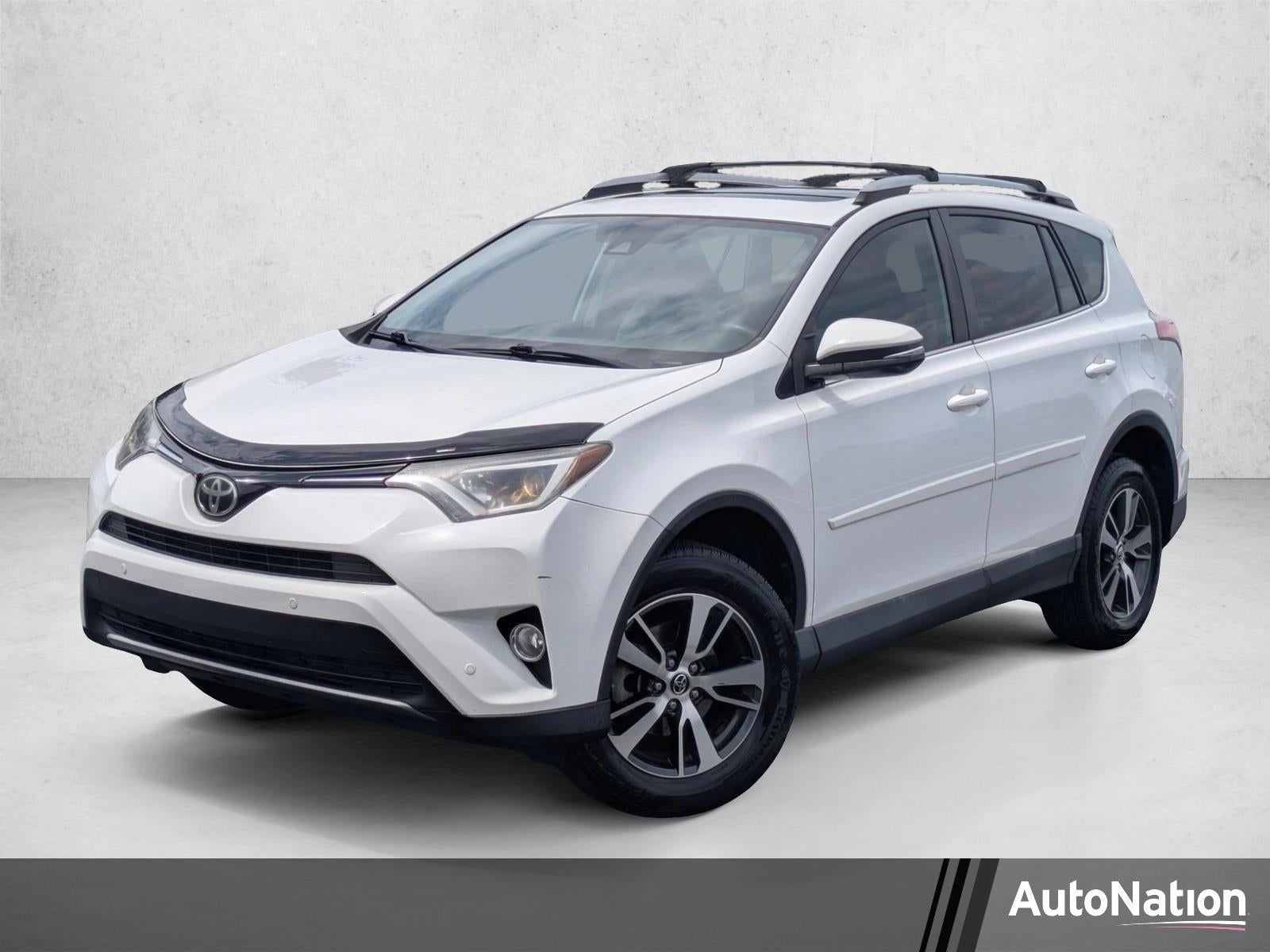 2017 Toyota RAV4 XLE FWD (GS)
