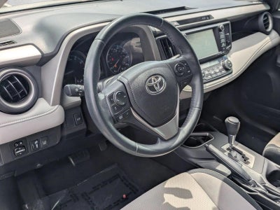 2017 Toyota RAV4 XLE FWD (GS)