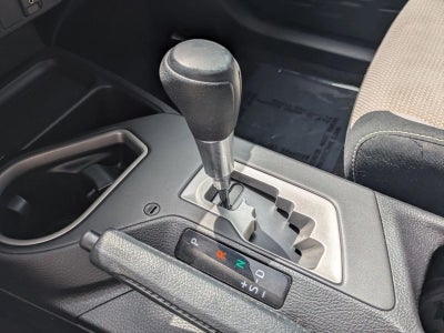2017 Toyota RAV4 XLE FWD (GS)