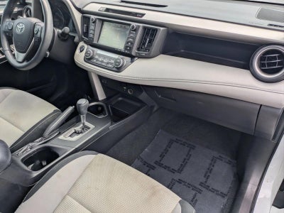 2017 Toyota RAV4 XLE FWD (GS)