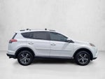 2017 Toyota RAV4 XLE FWD (GS)
