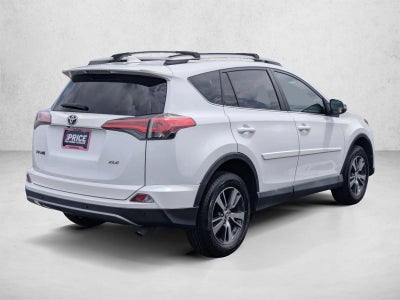 2017 Toyota RAV4 XLE FWD (GS)