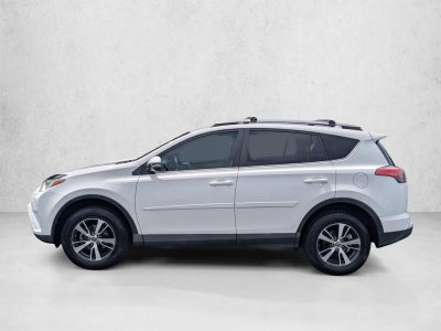 2017 Toyota RAV4 XLE FWD (GS)
