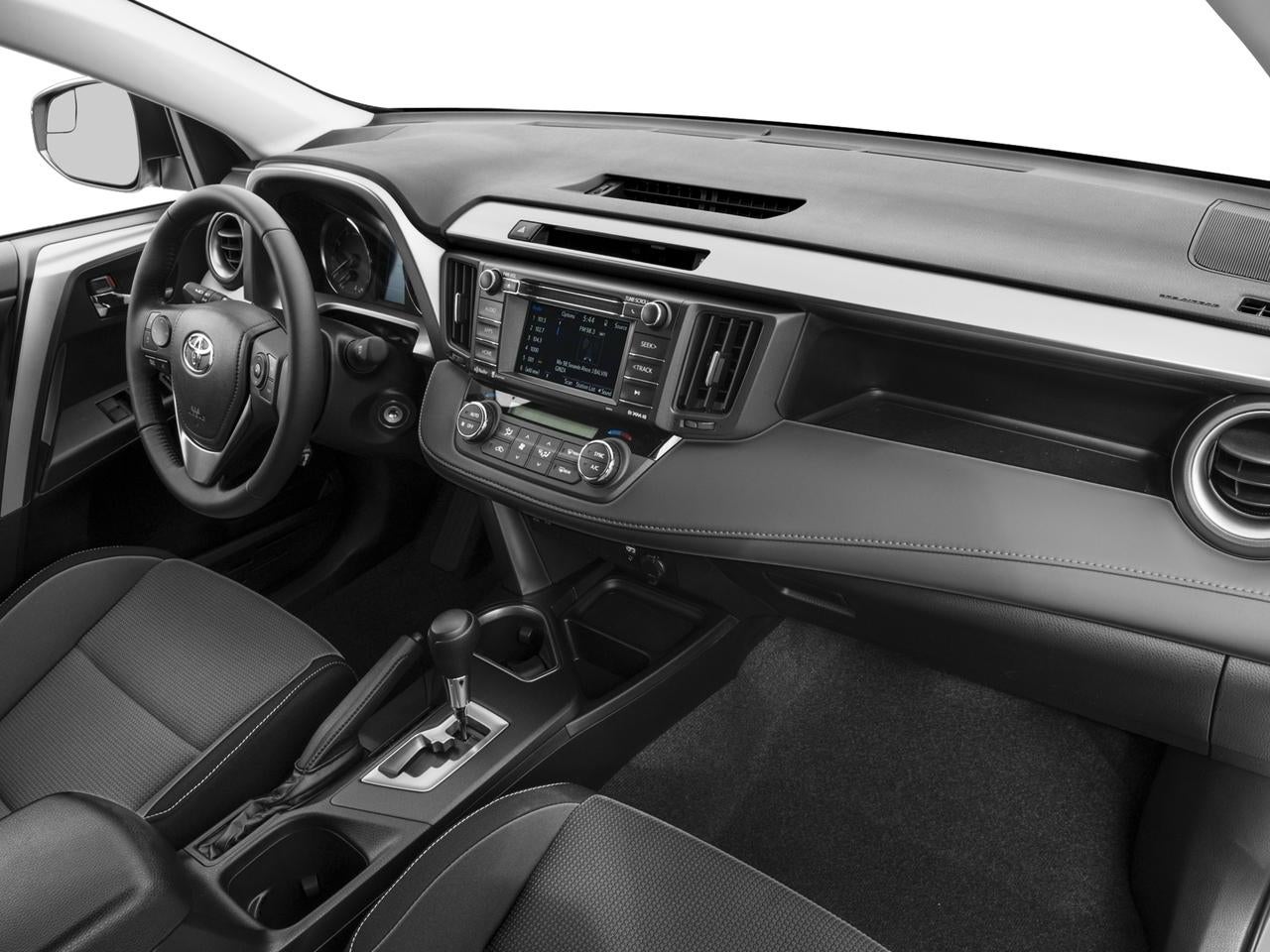 2017 Toyota RAV4 XLE FWD (GS)