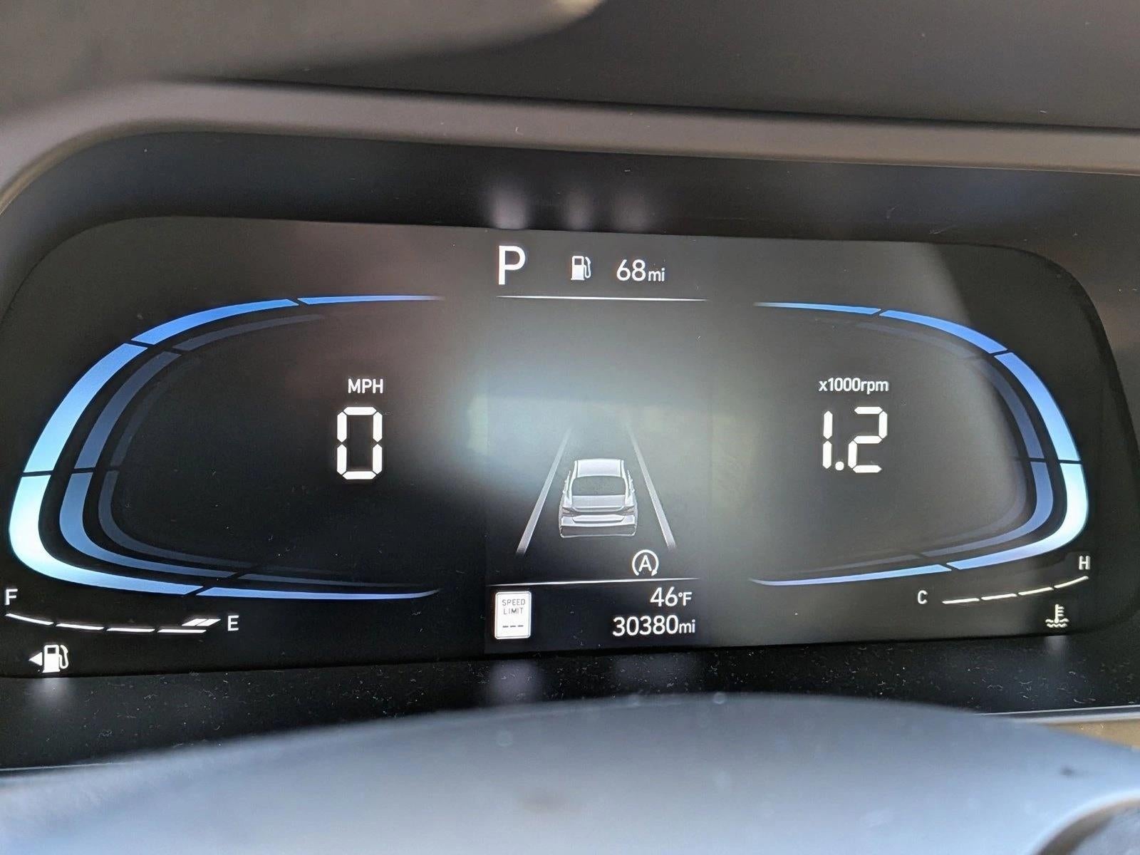 2024 Hyundai ELANTRA SE IVT