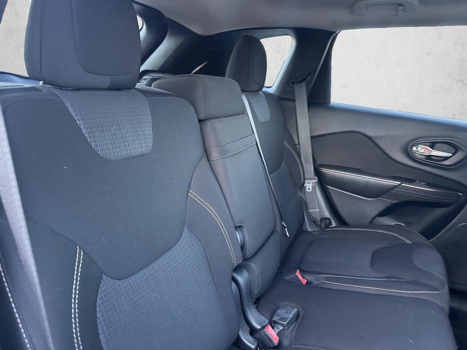 2016 Jeep Cherokee FWD 4dr Latitude