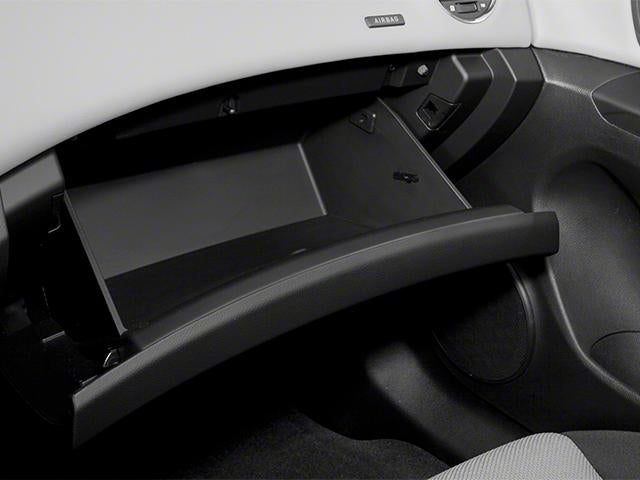 2013 Chevrolet Cruze Sedan LS (Automatic)