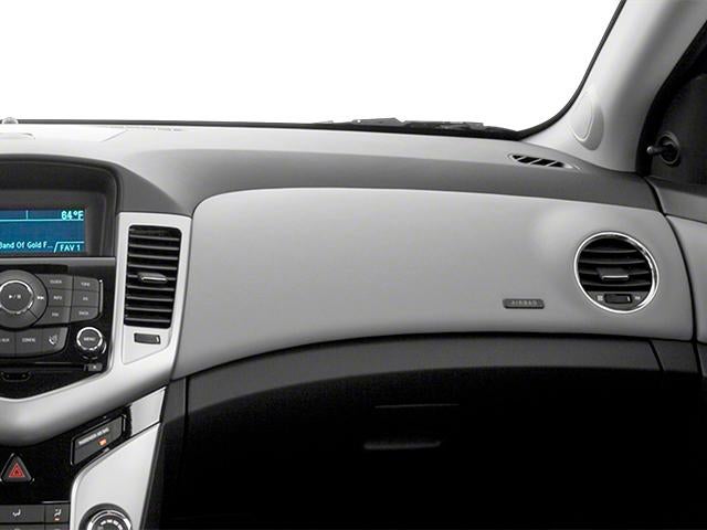 2013 Chevrolet Cruze Sedan LS (Automatic)