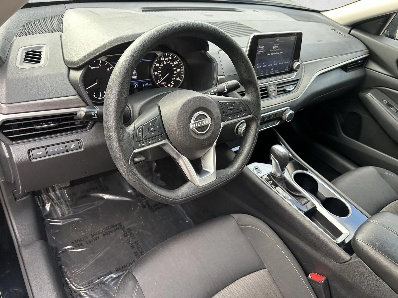 2024 Nissan Altima 2.5 SV Sedan