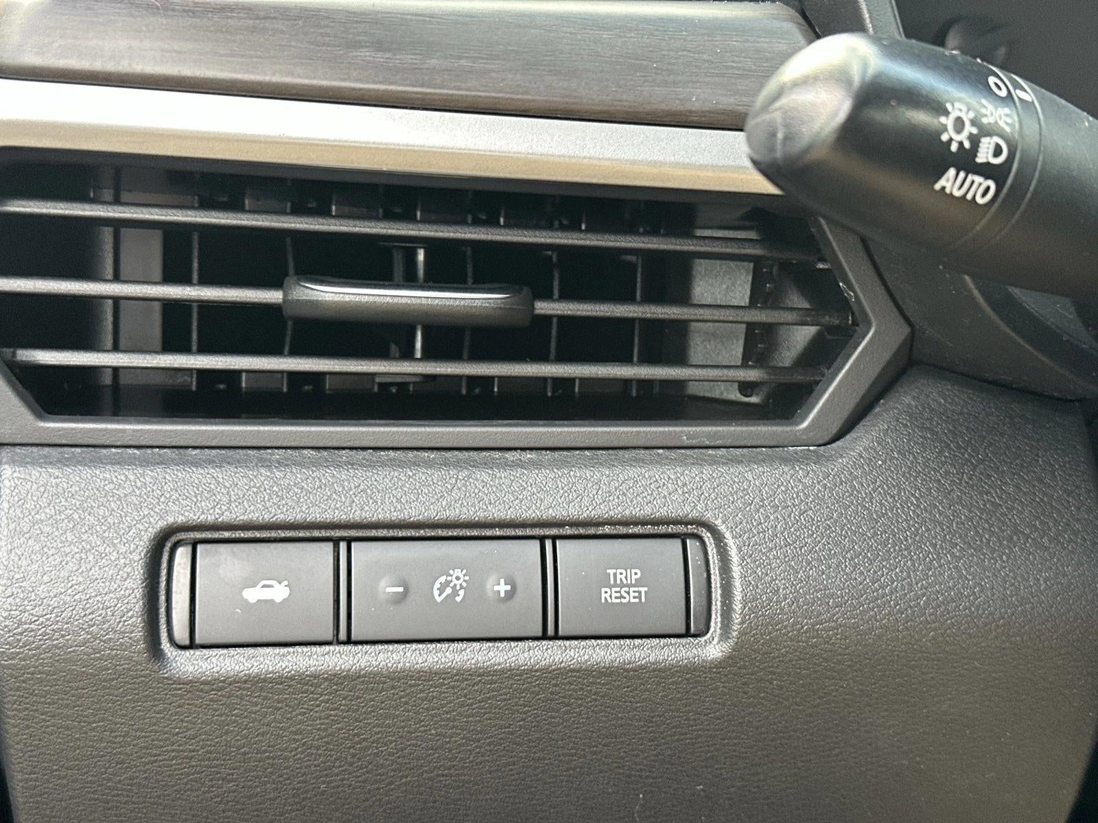 2024 Nissan Altima 2.5 SV Sedan