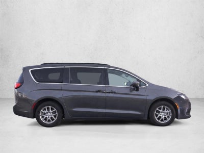 2021 Chrysler Voyager LXI FWD