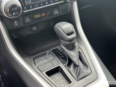 2019 Toyota RAV4 XLE FWD (GS)