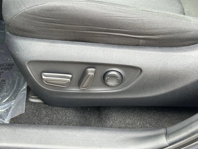 2019 Toyota RAV4 XLE FWD (GS)