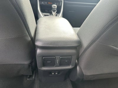 2019 Toyota RAV4 XLE FWD (GS)