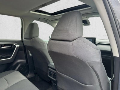 2019 Toyota RAV4 XLE FWD (GS)