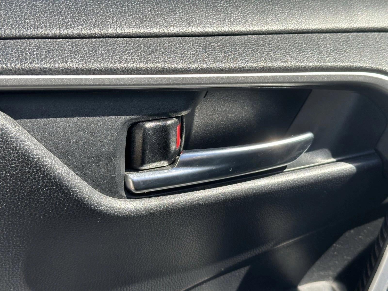 2020 Toyota RAV4 XLE FWD (GS)