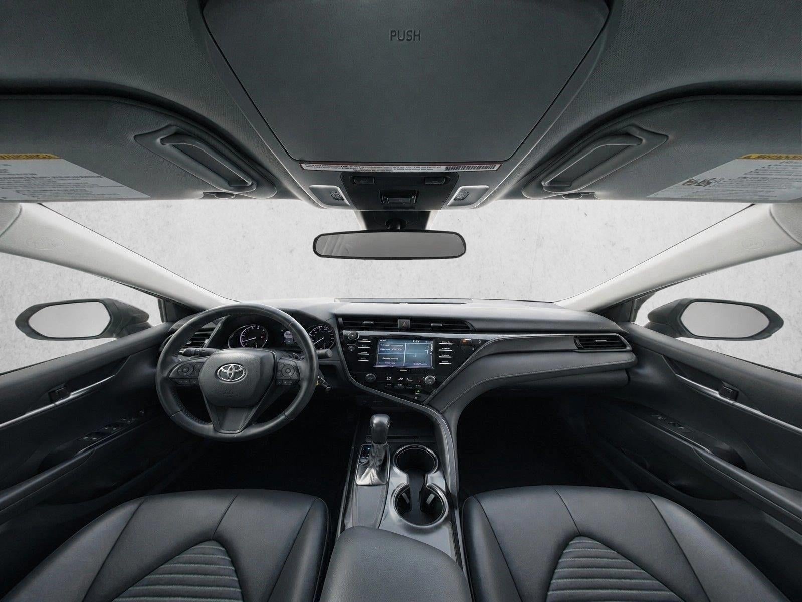 2020 Toyota Camry SE Nightshade Auto (Natl)