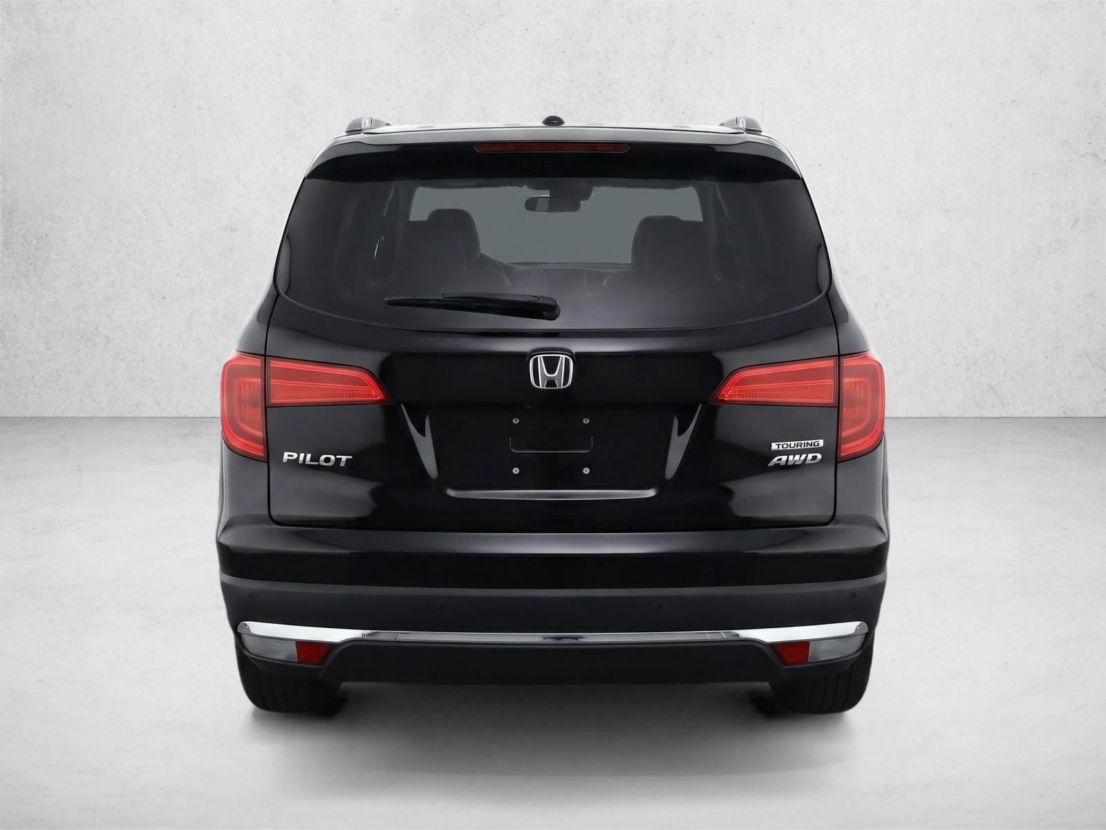 2016 Honda Pilot AWD Touring with DVD Rear Entertainment System and Navigation