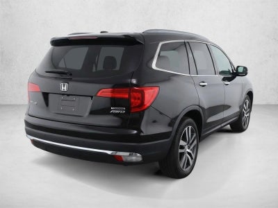 2016 Honda Pilot AWD Touring with DVD Rear Entertainment System and Navigation