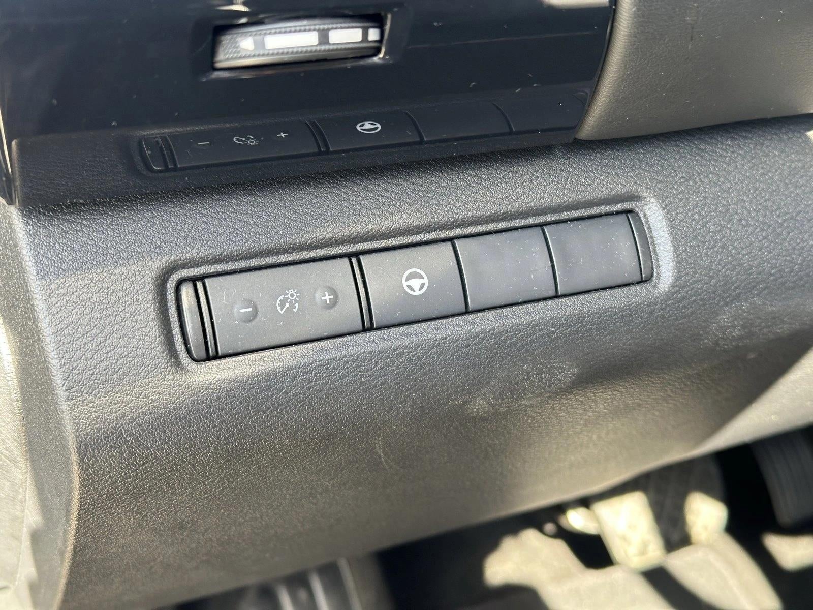 2024 Nissan Pathfinder SV 2WD