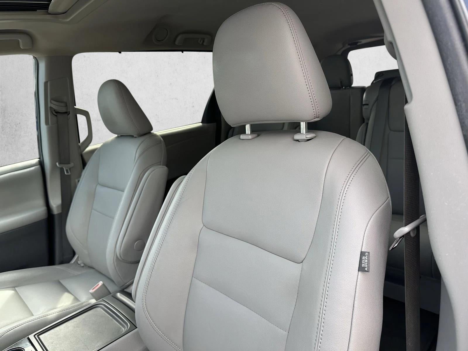 2020 Toyota Sienna XLE FWD 8-Passenger (Natl)