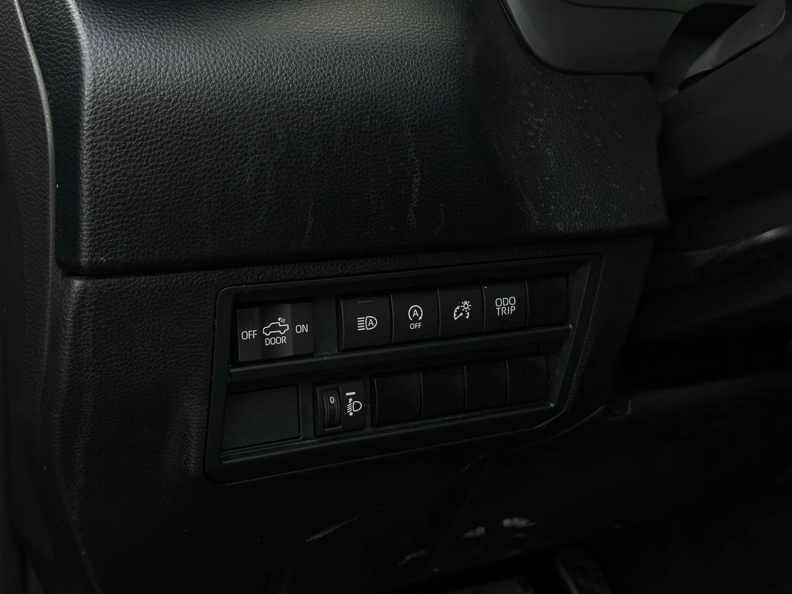 2024 Toyota Tundra 2WD 2WD SR5 CrewMax 5.5' Bed (Natl)
