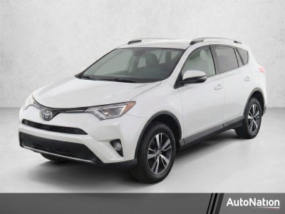 2017 Toyota RAV4 XLE FWD (GS)