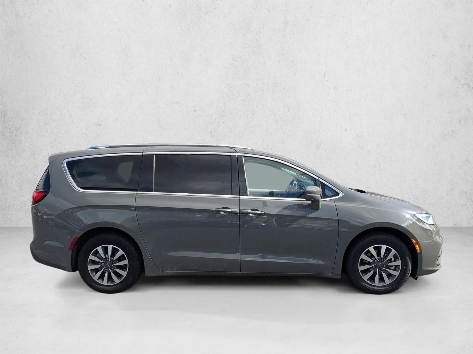 2021 Chrysler Pacifica Hybrid Touring L FWD