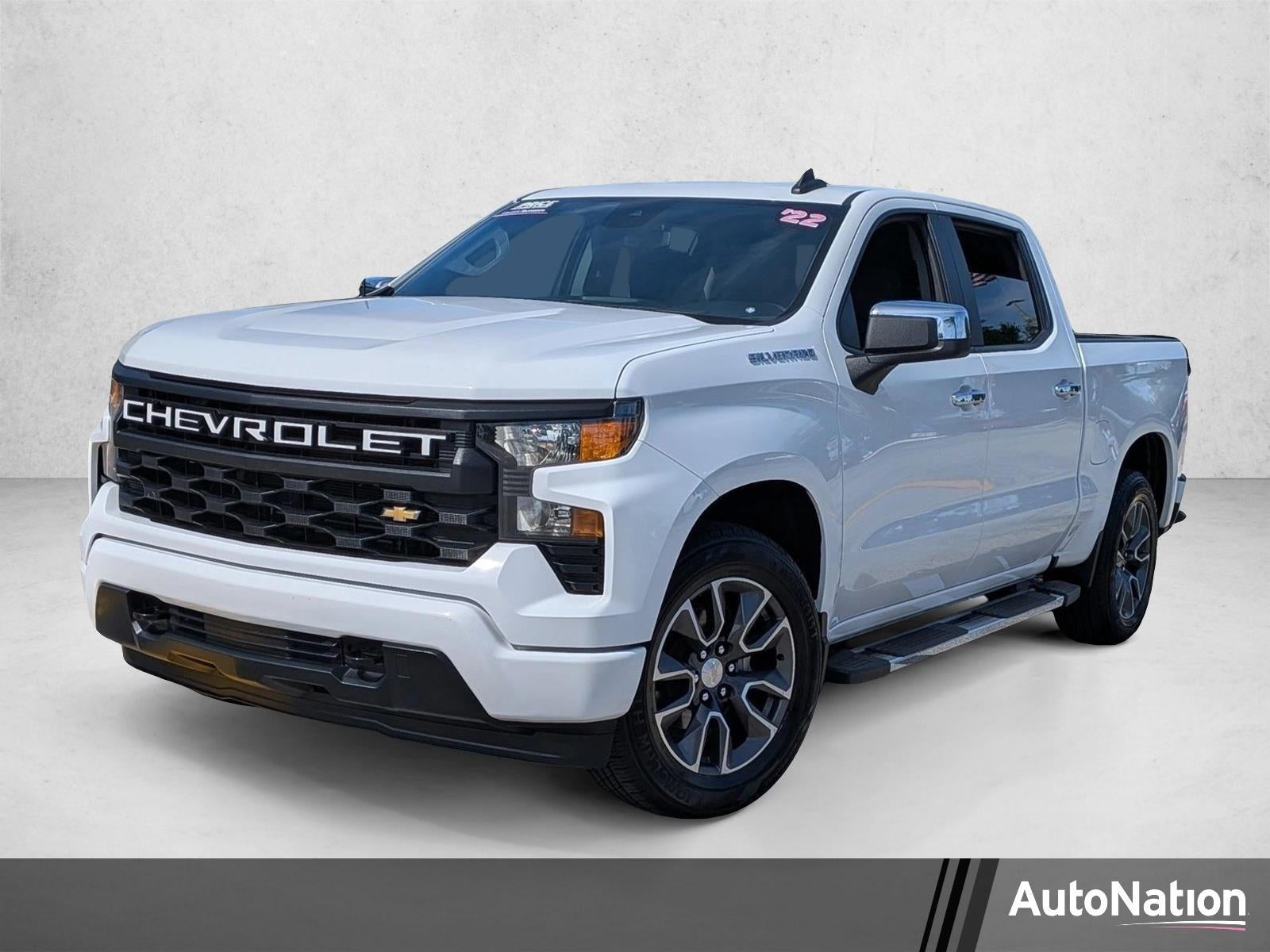 2022 Chevrolet Silverado 1500 Crew Cab Short Box 2-Wheel Drive Custom
