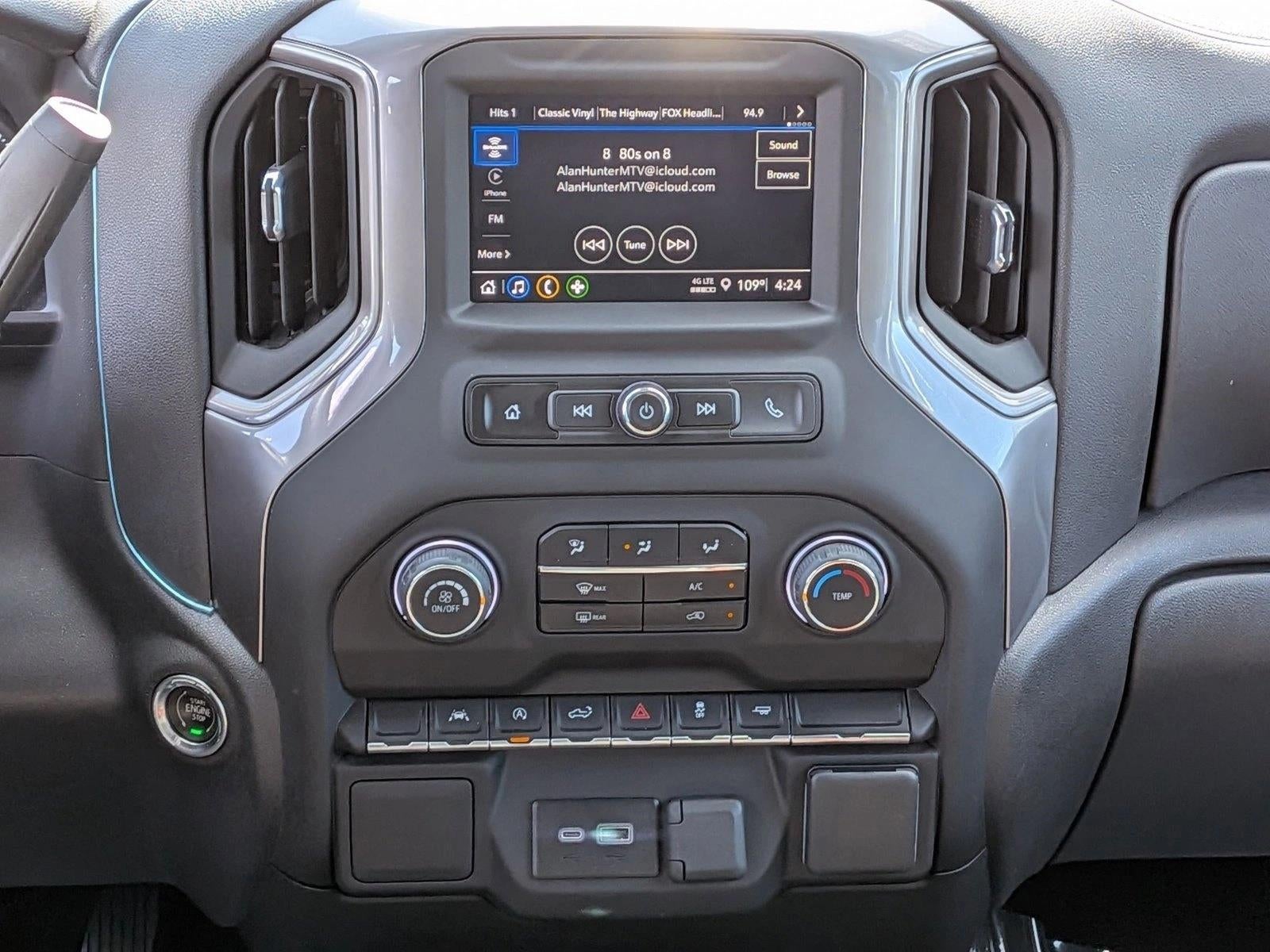 2022 Chevrolet Silverado 1500 Crew Cab Short Box 2-Wheel Drive Custom