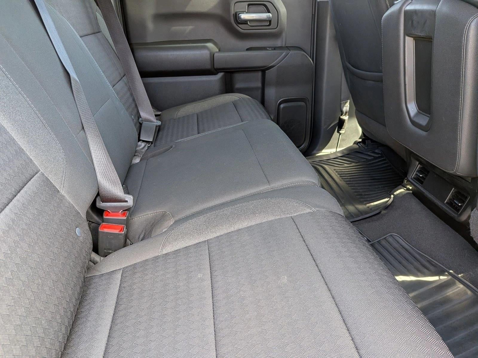 2022 Chevrolet Silverado 1500 Crew Cab Short Box 2-Wheel Drive Custom