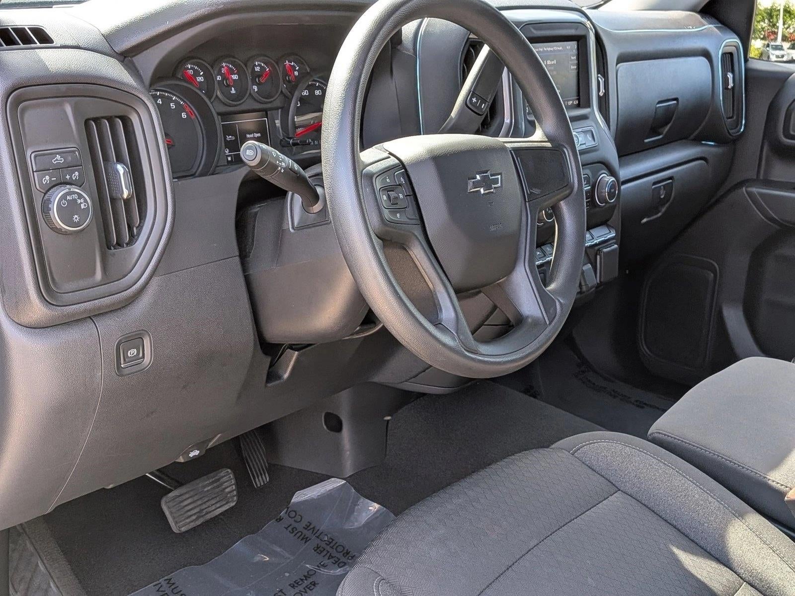 2022 Chevrolet Silverado 1500 Crew Cab Short Box 2-Wheel Drive Custom