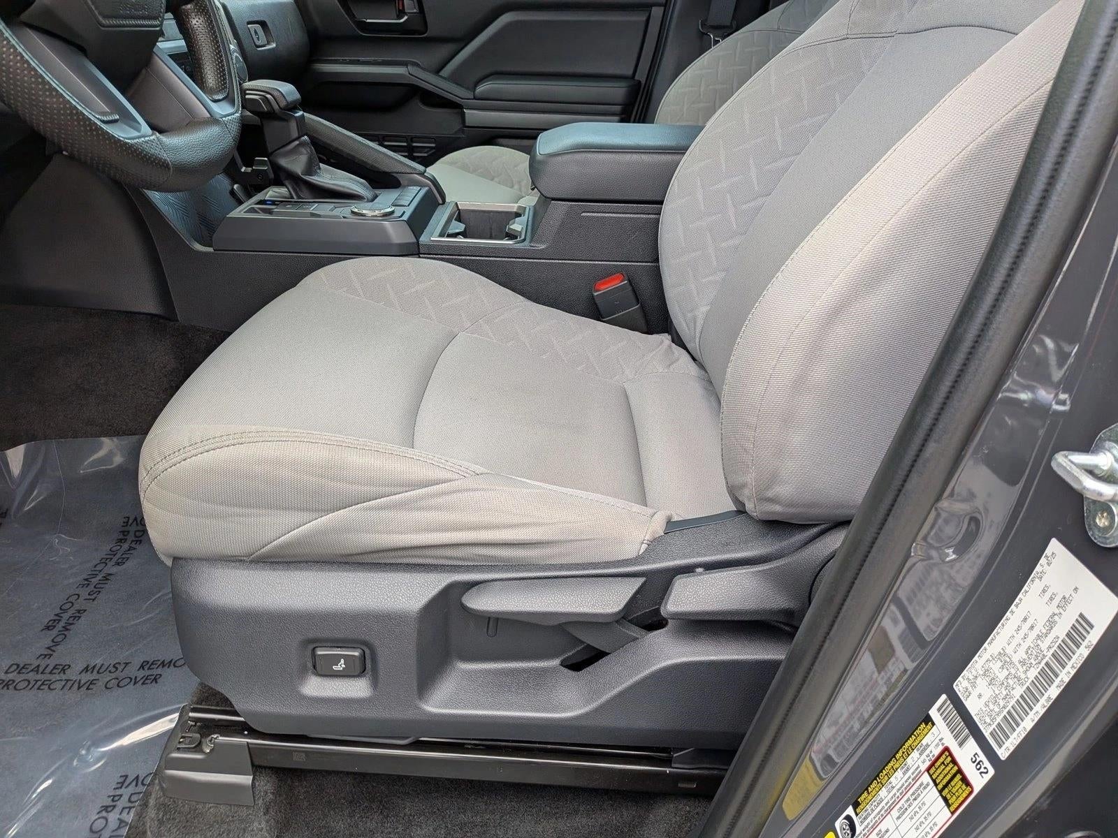 2025 Toyota Tacoma 2WD 2WD SR5 Double Cab 5' Bed AT (SE)