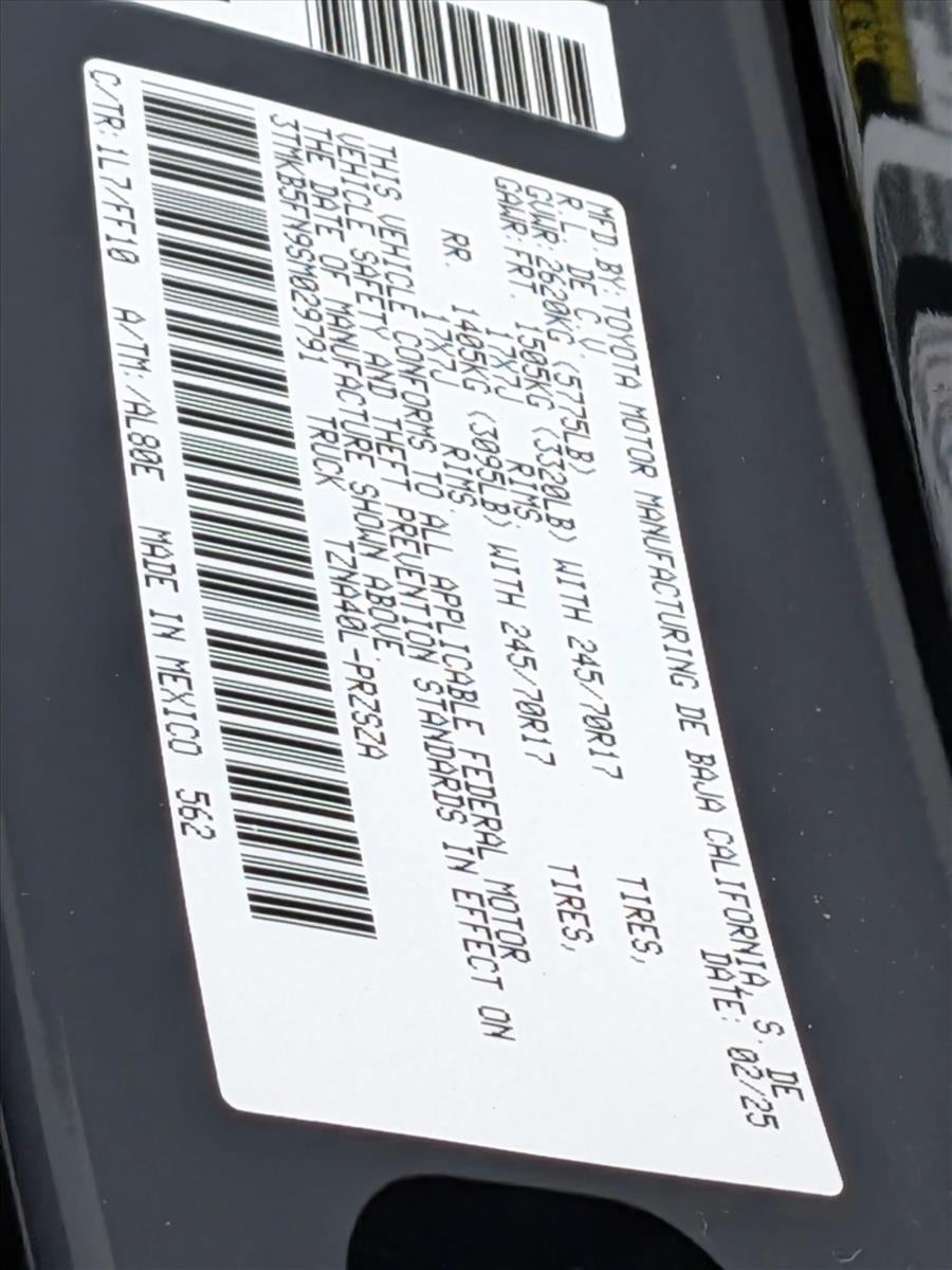 2025 Toyota Tacoma 2WD 2WD SR5 Double Cab 5' Bed AT (SE)