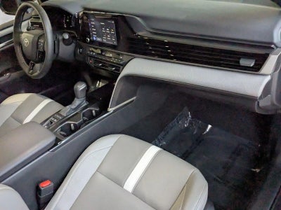 2025 Toyota Camry SE (SE)
