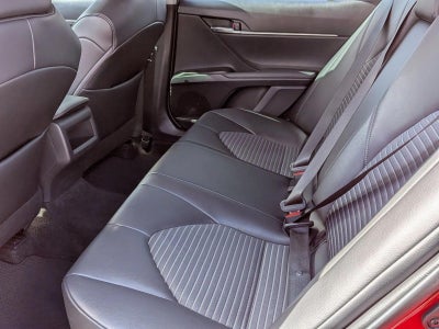 2021 Toyota Camry SE Auto (SE)