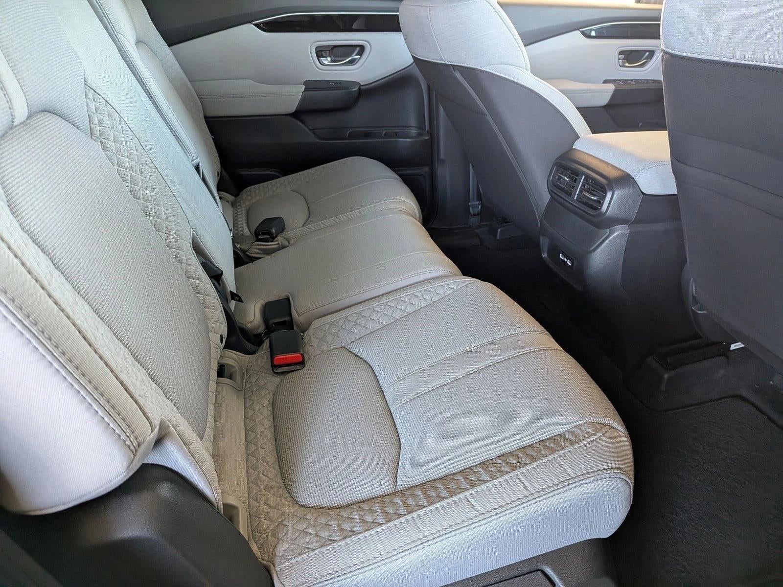 2023 Honda Pilot LX AWD