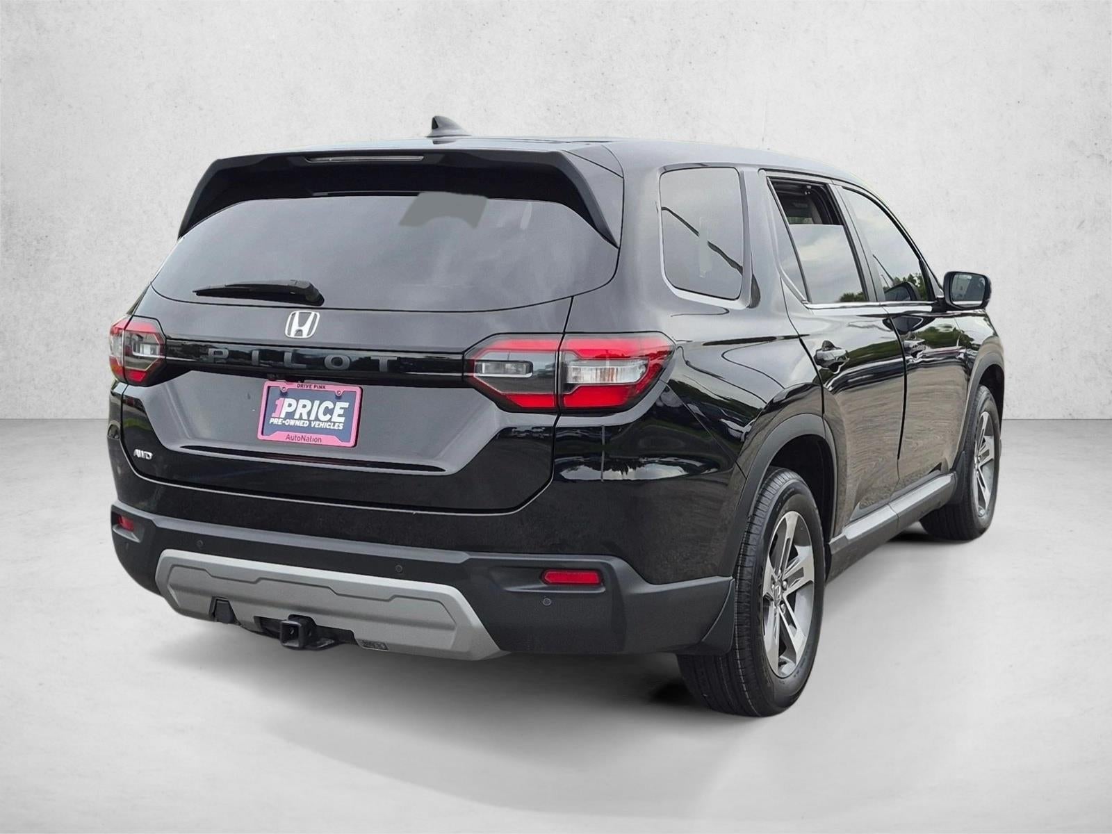2023 Honda Pilot EX-L 8 Passenger AWD