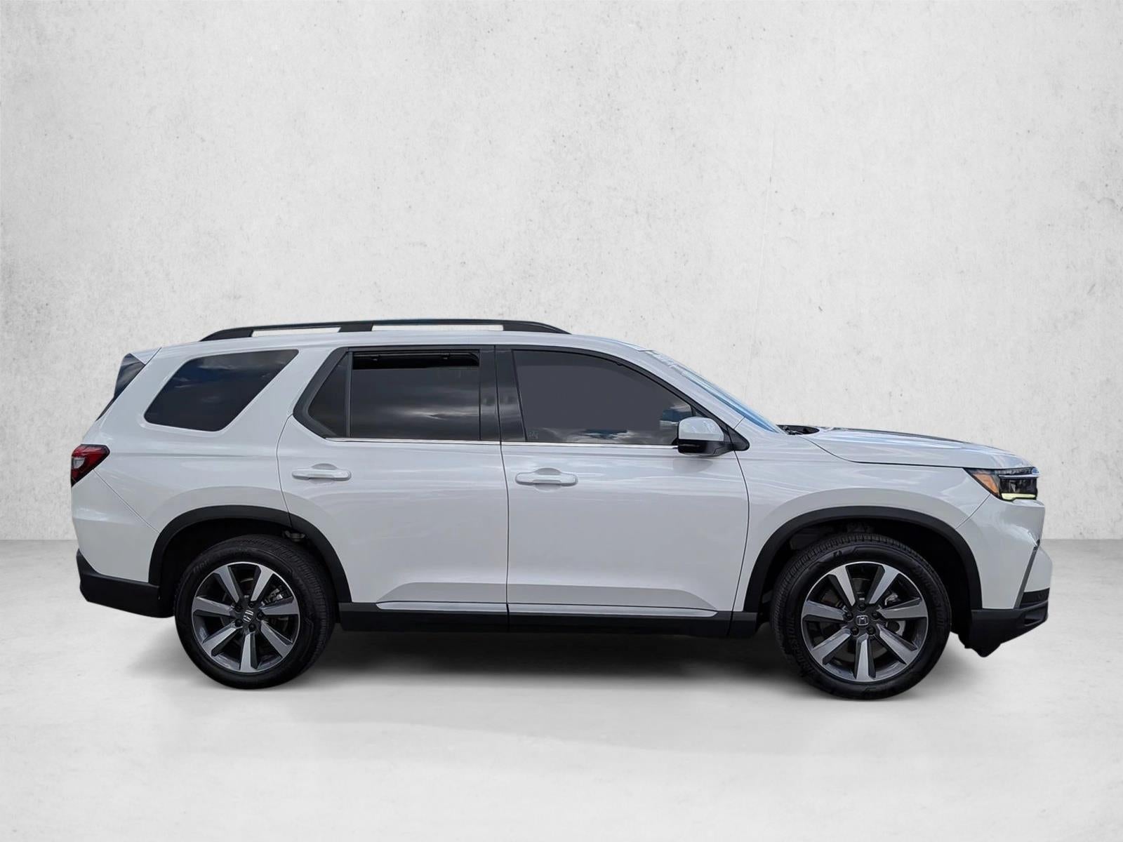 2025 Honda Pilot Touring AWD
