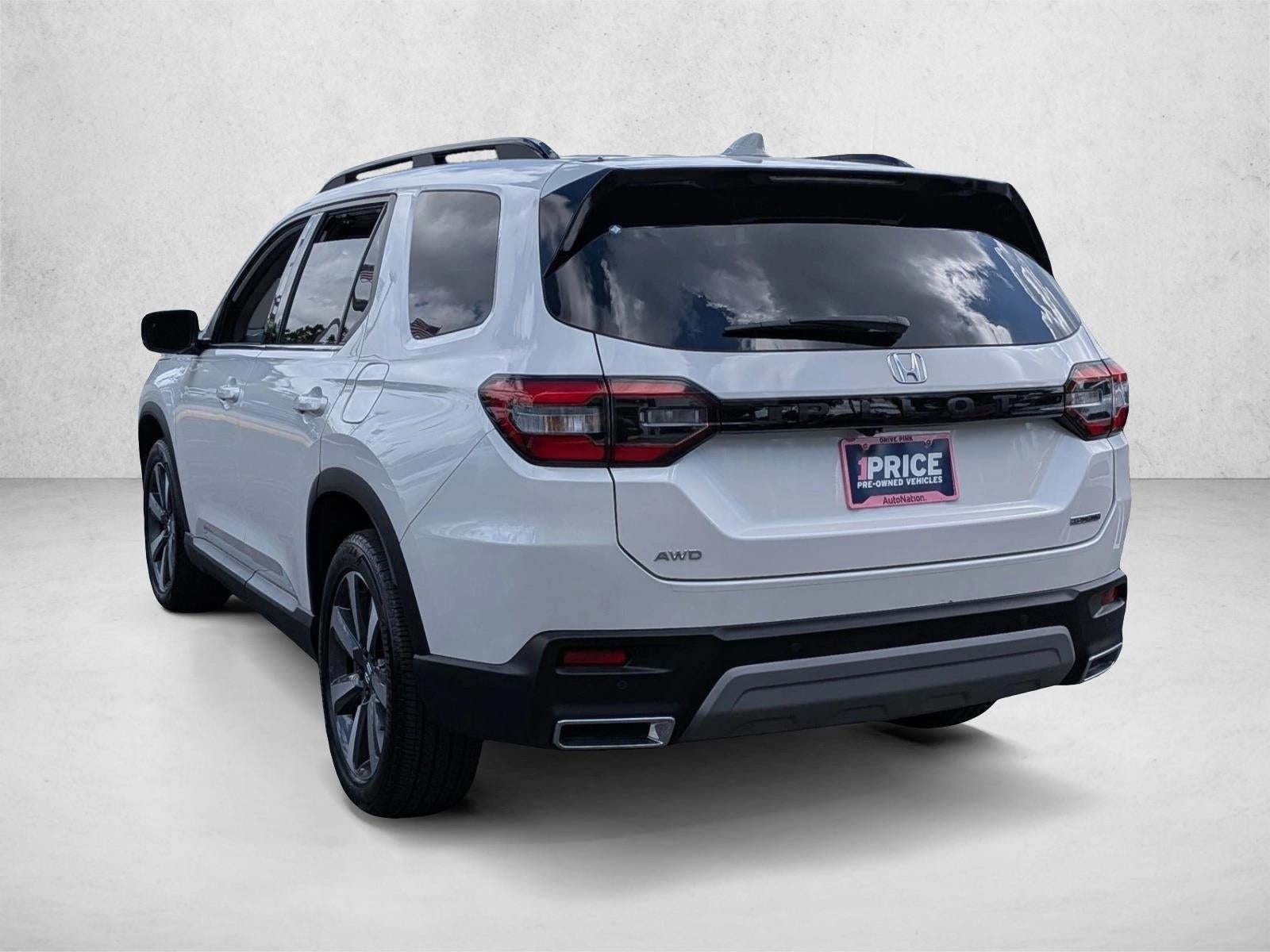 2025 Honda Pilot Touring AWD